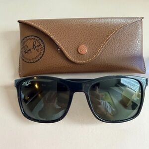 Ray-Ban Classic Black Sunglasses. RB4232 Ray-Bans